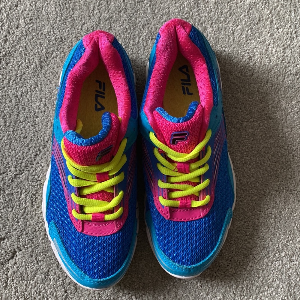 Girls Fila Sneakers - Picture 3 of 5